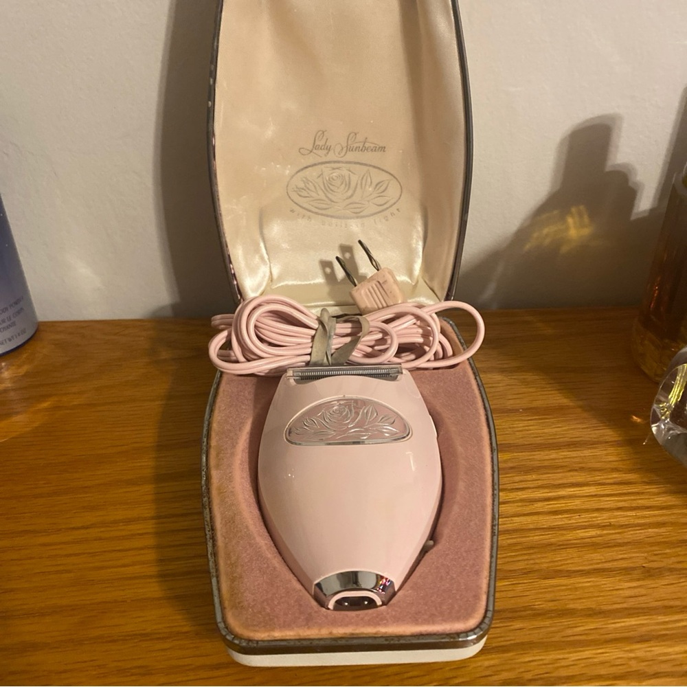 Sunbeam Pink Vintage 50’s:60’s Electric Hair Remover